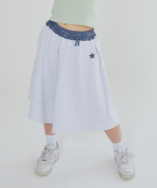 ITZAVIBE(イッザバイブ)の「CHECK BANDING BERMUDA PANTS - LIGHT GRAY(その他パンツ・レディース・その他・ONE SIZE)」の1枚目の写真