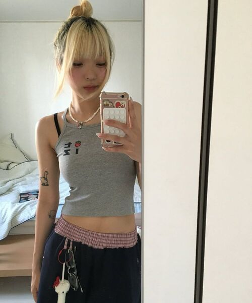 ITZAVIBE（イッザバイブ）の「CHECK BANDING BERMUDA PANTS - LIGHT GRAY（その他パンツ・レディース・その他・ONE SIZE）」の5枚目の写真