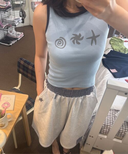 ITZAVIBE（イッザバイブ）の「CHECK BANDING BERMUDA PANTS - LIGHT GRAY（その他パンツ・レディース・その他・ONE SIZE）」の3枚目の写真