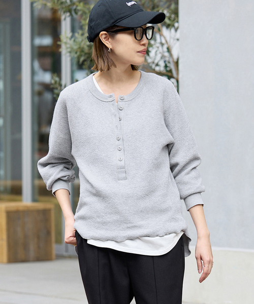 SLOBE IENA（スローブイエナ）の「《WEB限定カラー有り/追加》Wフェイスジャージヘンリープルオーバー（Tシャツ/カットソー・レディース・ピンク系その他/ライトグレー/ベージュ/ネイビー・FREE）」の2枚目の写真