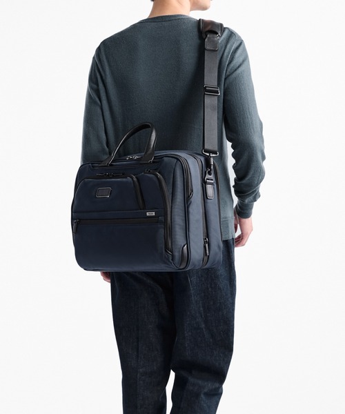 TUMI(トゥミ)の「TUMI ALPHA(アルファ) ミディアム・15インチ・エクスパンダブル・ブリーフケース(A4/PC15インチまで対応)(ビジネスバッグ・メンズ・ブラック/ネイビー・FREE)」の19枚目の写真