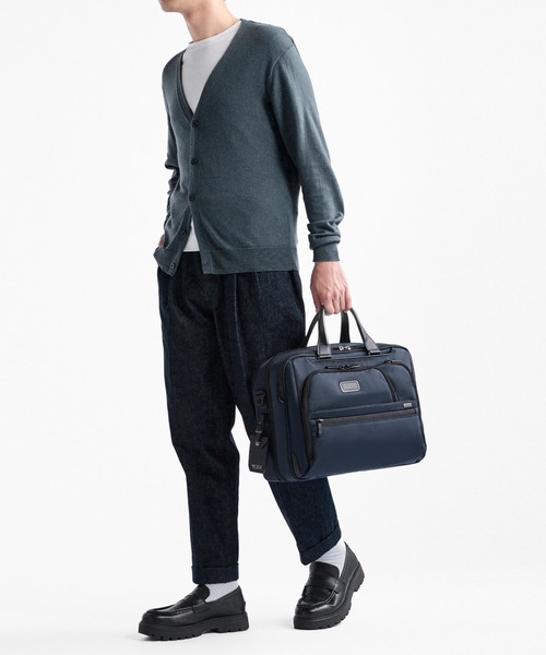 TUMI(トゥミ)の「TUMI ALPHA(アルファ) ミディアム・15インチ・エクスパンダブル・ブリーフケース(A4/PC15インチまで対応)(ビジネスバッグ・メンズ・ブラック/ネイビー・FREE)」の20枚目の写真