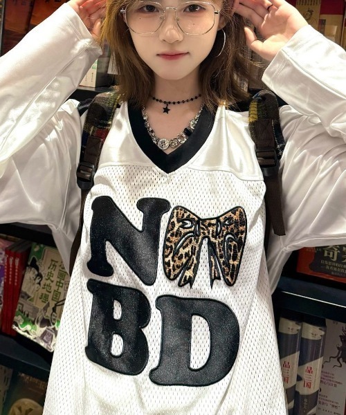 ViViDAY(ビビデー)の「フロントレオパードリボン柄&英字ロゴ ビッグシルエット 透けロンT(Tシャツ/カットソー・レディース・ブラック/ホワイト・M)」の11枚目の写真