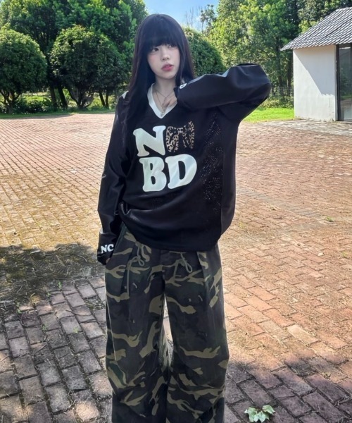 ViViDAY(ビビデー)の「フロントレオパードリボン柄&英字ロゴ ビッグシルエット 透けロンT(Tシャツ/カットソー・レディース・ブラック/ホワイト・M)」の12枚目の写真