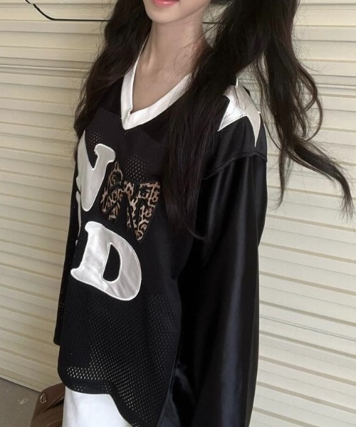 ViViDAY(ビビデー)の「フロントレオパードリボン柄&英字ロゴ ビッグシルエット 透けロンT(Tシャツ/カットソー・レディース・ブラック/ホワイト・M)」の16枚目の写真