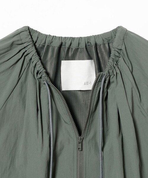 Demi-Luxe BEAMS（デミルクス ビームス）の「AK+1 / エアリー ナイロン ブルゾン（ブルゾン・レディース・グリーン系その他5/ホワイト・ONE SIZE）」の3枚目の写真