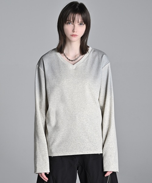 ADRER（アドラー）の「Stretch Rib V-Neck Long Tee / ストレッチ リブ Vネック ロング ティー（Tシャツ/カットソー・メンズ・グレー/ブラック・L/M/S/XS）」の15枚目の写真