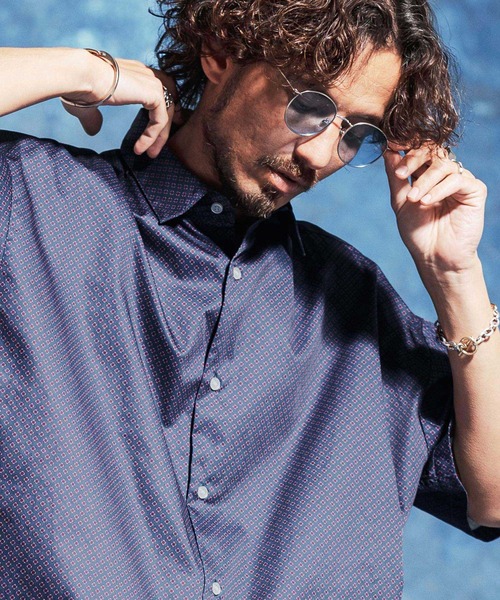 Jih Nunc(ジーヌンク)の「mhs2526-小紋総柄ルーズシルエットシャツ(JIH-R1168)(シャツ/ブラウス・メンズ・レッド/ネイビー/ブラック・S/M/L)」の3枚目の写真