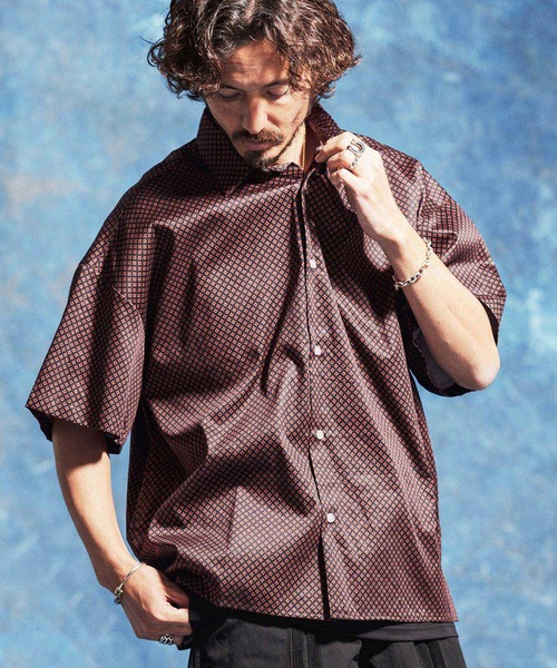 Jih Nunc(ジーヌンク)の「mhs2526-小紋総柄ルーズシルエットシャツ(JIH-R1168)(シャツ/ブラウス・メンズ・レッド/ネイビー/ブラック・S/M/L)」の2枚目の写真