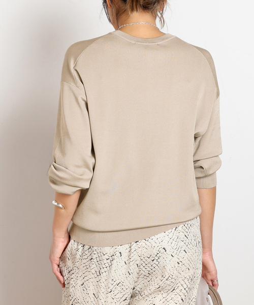 AP STUDIO（エーピーストゥディオ）の「Demure クルーネックニット（ニット/セーター・レディース・ベージュ/キャメル/ブラック・FREE）」の5枚目の写真