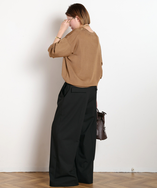 AP STUDIO（エーピーストゥディオ）の「Demure クルーネックニット（ニット/セーター・レディース・ベージュ/キャメル/ブラック・FREE）」の17枚目の写真