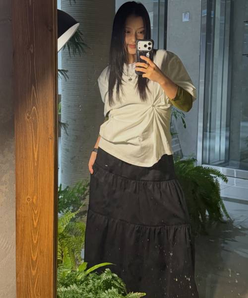 DEARSTALKER（ディアストーカー）の「ESTE SHIRRING TIERED MAXI SKIRT - BLACK（スカート・レディース・その他・FREE）」の4枚目の写真