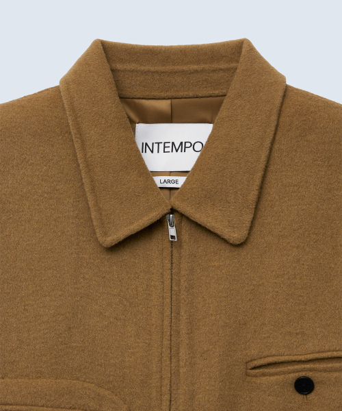 INTEMPOMOOD(インテンポムード)の「パッチポケットウールブルゾン_ベージュ(ブルゾン・メンズ・ベージュ・MEDIUM/LARGE)」の2枚目の写真