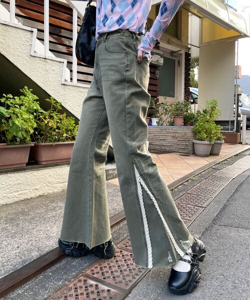 CIAOPANIC（チャオパニック）の「レースダーツフレアデニムパンツ（デニムパンツ・レディース・カーキ/ブルー/ピンク・MEDIUM/SMALL）」の5枚目の写真
