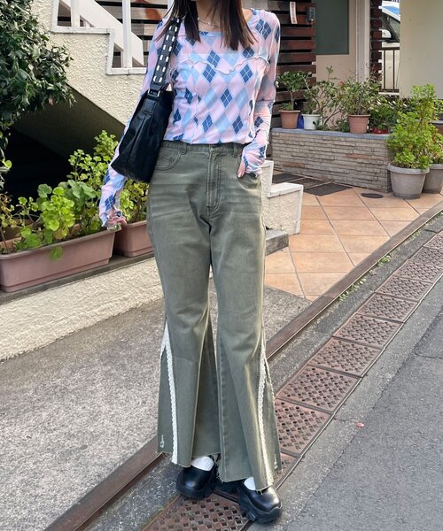 CIAOPANIC（チャオパニック）の「レースダーツフレアデニムパンツ（デニムパンツ・レディース・カーキ/ブルー/ピンク・MEDIUM/SMALL）」の9枚目の写真