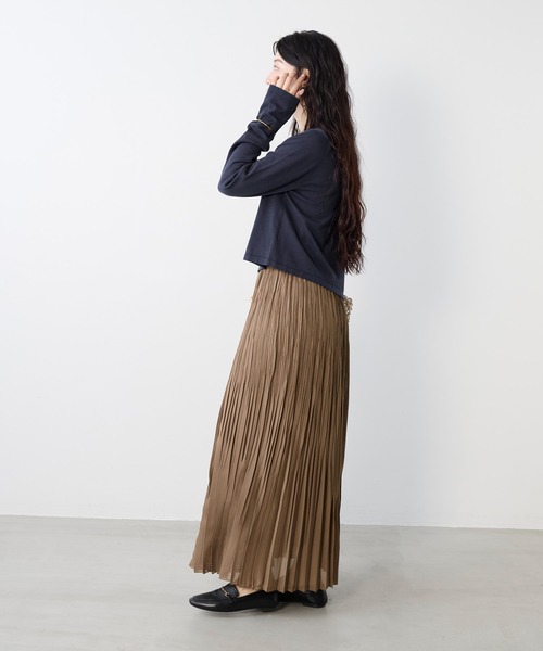 MICA&DEAL(マイカ&ディール)の「カラミプリーツロングスカート(スカート・レディース・ベージュ/ブラック・FREE)」の22枚目の写真