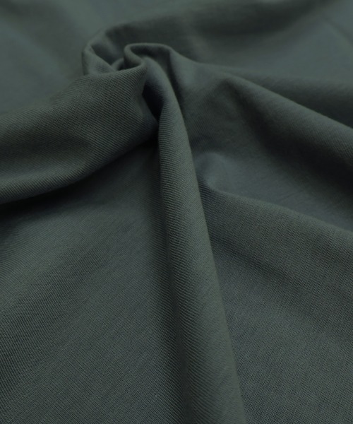 Social GIRL（ソーシャルガール）の「【Social GIRL】オーバーサイズ半袖ロゴTシャツ（Tシャツ/カットソー・レディース・オフホワイト/ブラック/チャコールグレー・M）」の5枚目の写真