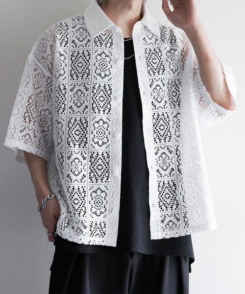 cussil(クシル)の「【cussil/クシル】 ルーズシルエットクロシェレースレギュラーカラー半袖シャツ(シャツ/ブラウス・メンズ・ホワイト/ブラック・L/M/S)」の1枚目の写真