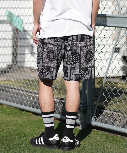 NEW ERA（ニューエラ）の「NEW ERA/ニューエラ ハーフパンツ ショートパンツ イージーショーツ Oriental Paisley セットアップ対応（その他パンツ・メンズ・ブラック/ネイビー・M/L/XL/XXL）」の5枚目の写真