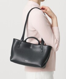 YAHKI（ヤーキ）の「＜YAHKI＞ SHRINK SQE TOTE（ショルダーバッグ）」