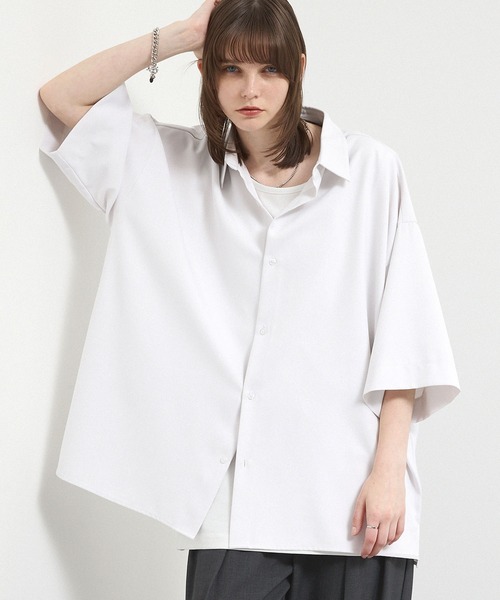Alfred Alex(アルフレッドアレックス)の「【Alfred Alex】Dry-Touch Oversized Shirt / ドライポリツイル オーバーサイズ 半袖レギュラーカラーシャツ【セットアップ対応】(シャツ/ブラウス・メンズ・ネイビー系/グレー/スモークグレー/ライトグレー/ブラック系/スミクロ・S/M/L)」の3枚目の写真