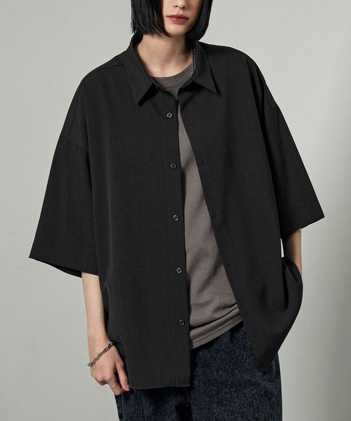 Alfred Alex(アルフレッドアレックス)の「【Alfred Alex】Dry-Touch Oversized Shirt / ドライポリツイル オーバーサイズ 半袖レギュラーカラーシャツ【セットアップ対応】(シャツ/ブラウス・メンズ・ネイビー系/グレー/スモークグレー/ライトグレー/ブラック系/スミクロ・S/M/L)」の21枚目の写真
