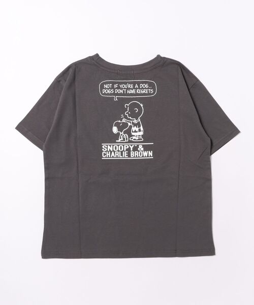 Honeys(ハニーズ)の「スヌーピー/Tシャツ(Tシャツ/カットソー・キッズ・オートミール/スミクロ/モカ/ピンク/オフホワイト・150cm/L/LL/M/S)」の9枚目の写真