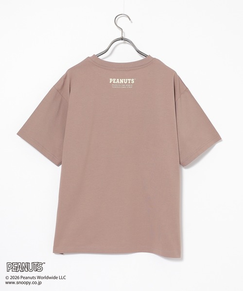 Honeys(ハニーズ)の「スヌーピー/Tシャツ(Tシャツ/カットソー・キッズ・オートミール/スミクロ/モカ/ピンク/オフホワイト・150cm/L/LL/M/S)」の19枚目の写真