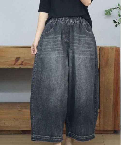 mielu(ミエル)の「ウエストゴムコクーンデニムパンツ(デニムパンツ・レディース・ブルー/ブラック・LARGE/MEDIUM)」の1枚目の写真