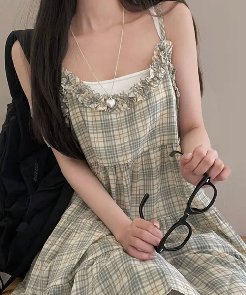 VIVID LADY(ビビッドレディー)の「チェック フリル キャミソールワンピース(ワンピース・レディース・イエロー/ピンク・FREE)」の4枚目の写真