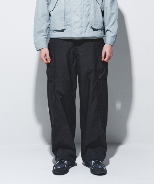 KALAPATTHAR(カラパタール)の「EASY WIDE NYLON RIPSTOP PANTS - BLACK(その他パンツ・メンズ・その他・MEDIUM/LARGE/X-LARGE)」の3枚目の写真