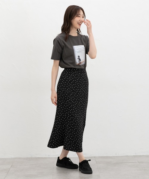 Honeys（ハニーズ）の「【ＵＶカット】フォトプリントＴシャツ（Tシャツ/カットソー・レディース・イエロー/オートミール/オレンジ/スミクロ/オフホワイト・L/LL/M/S）」の10枚目の写真