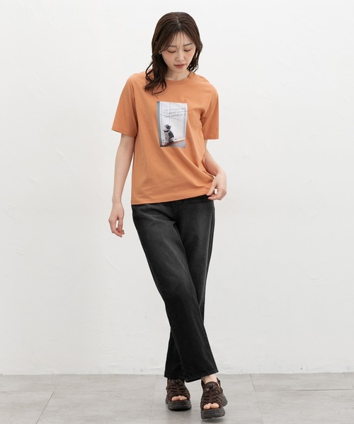 Honeys（ハニーズ）の「【ＵＶカット】フォトプリントＴシャツ（Tシャツ/カットソー・レディース・イエロー/オートミール/オレンジ/スミクロ/オフホワイト・L/LL/M/S）」の14枚目の写真
