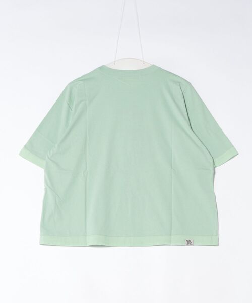 SUPER HAKKA(スーパーハッカ)の「フローリーハグ刺繍Tシャツ(Tシャツ/カットソー・レディース・オフホワイト/グリーン/ライトグリーン・FREE)」の4枚目の写真
