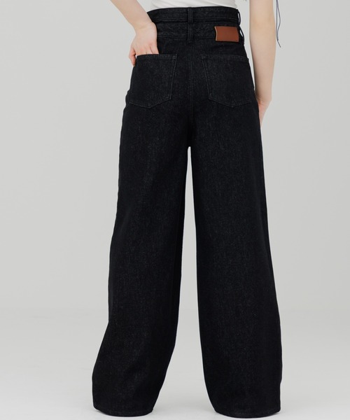 SENEE(セニー)の「layered wide straight denim(レイヤードワイドストレートデニム)(デニムパンツ・レディース・ブラック/ブルー・SMALL/MEDIUM)」の5枚目の写真