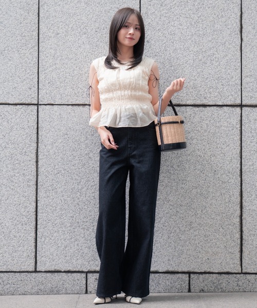 SENEE(セニー)の「layered wide straight denim(レイヤードワイドストレートデニム)(デニムパンツ・レディース・ブラック/ブルー・SMALL/MEDIUM)」の21枚目の写真