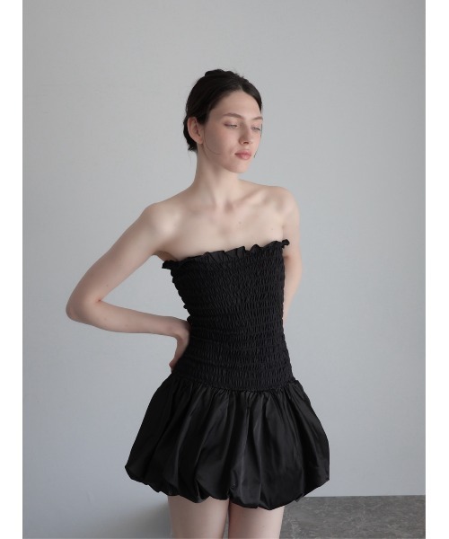 celon(セロン)の「volume flare mini dress(ワンピース・レディース・ブラック・FREE)」の1枚目の写真