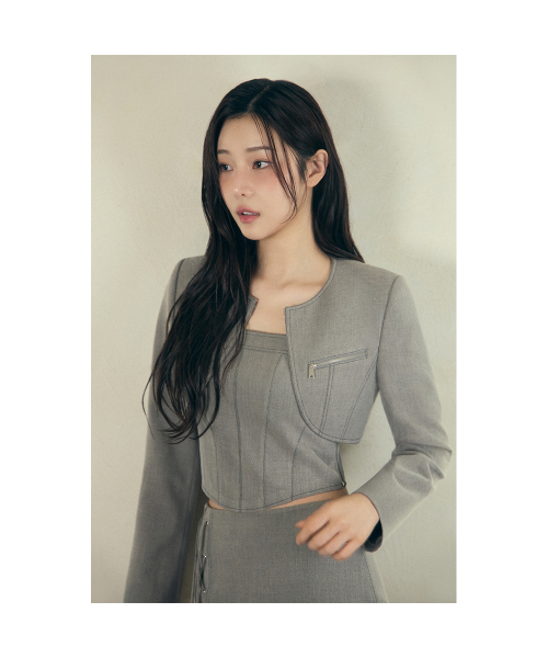 EGOIST(エゴイスト)の「クロップボレロナシセットジャケット ES2WJ362(テーラードジャケット・レディース・ブラック/ブラウン・55/66)」の3枚目の写真