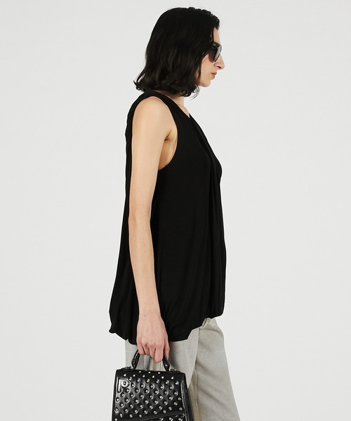PRANK PROJECT(プランクプロジェクト)の「【2026Summer Pre-Order】ツイストショルダードレープトップ / Twist Shoulder Drape Top(Tシャツ/カットソー・レディース・ホワイト/グレー/ブラック・FREE)」の13枚目の写真