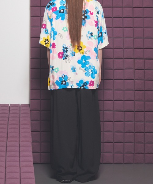 MAISON SPECIAL(メゾンスペシャル)の「《UNISEX》Dryamundsen Prime-Wide Three-tuck Balloon Pants/ドライアムンゼンプライムワイド3タックバルーンパンツ【MAISON SPECIAL/メゾンスペシャル】■セットアップ対応■(その他パンツ・メンズ・チャコールグレー/ブラック/アイボリー・2/1/0)」の5枚目の写真