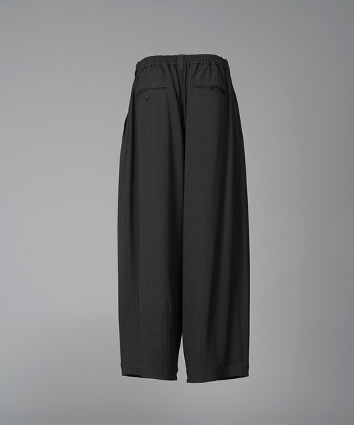 MAISON SPECIAL(メゾンスペシャル)の「《UNISEX》Dryamundsen Prime-Wide Three-tuck Balloon Pants/ドライアムンゼンプライムワイド3タックバルーンパンツ【MAISON SPECIAL/メゾンスペシャル】■セットアップ対応■(その他パンツ・メンズ・チャコールグレー/ブラック/アイボリー・2/1/0)」の10枚目の写真