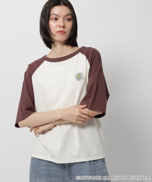 WIGGLE WIGGLE(ウィグルウィグル)の「【wiggle wiggle(ウィグルウィグル)】コラボ ラグランTシャツ(Tシャツ/カットソー・レディース・ベージュ/ネイビー/アイボリー・MEDIUM/LARGE)」の10枚目の写真