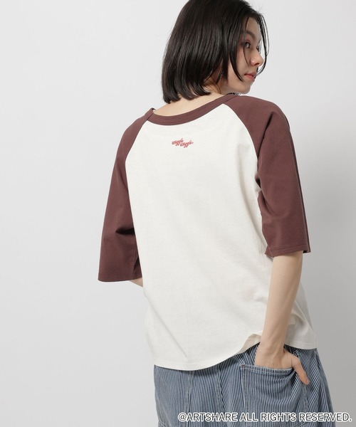 WIGGLE WIGGLE(ウィグルウィグル)の「【wiggle wiggle(ウィグルウィグル)】コラボ ラグランTシャツ(Tシャツ/カットソー・レディース・ベージュ/ネイビー/アイボリー・MEDIUM/LARGE)」の11枚目の写真