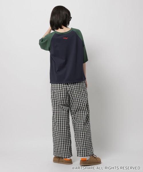 WIGGLE WIGGLE(ウィグルウィグル)の「【wiggle wiggle(ウィグルウィグル)】コラボ ラグランTシャツ(Tシャツ/カットソー・レディース・ベージュ/ネイビー/アイボリー・MEDIUM/LARGE)」の17枚目の写真