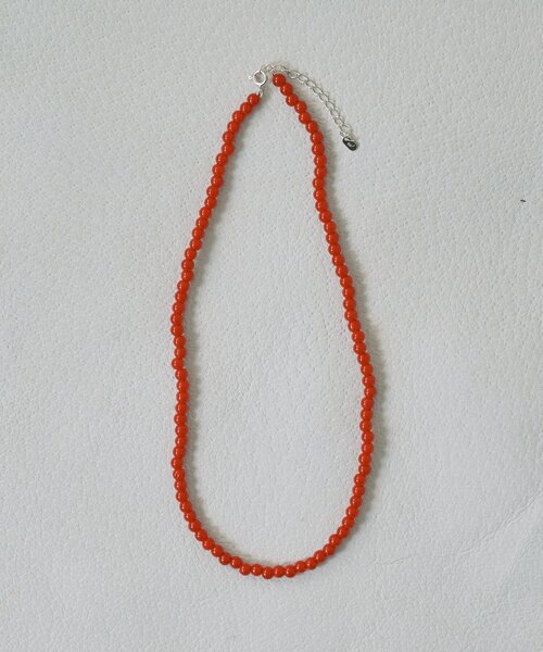 SHENERY(シーナリー)の「ガラス/オニキスビーズネックレス4mm(ネックレス・レディース・レッド・FREE)」の5枚目の写真