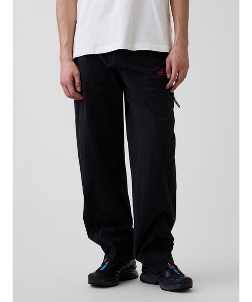 GAP(ギャップ)の「Gap × Sean Wotherspoon リラックスフィット テックパンツ(その他パンツ・メンズ・グリーン/ブラック・M/L/S/XS/XL)」の16枚目の写真