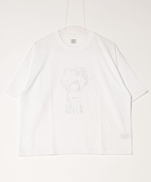 sanrio(サンリオ)の「【SANRIO/サンリオ】キャラクタープリント 半袖WIDEシルエットTシャツ(HELLO KITTY/ハローキティ)(Tシャツ/カットソー・レディース・オフホワイト/ブラック/ライトピンク/ネイビー・MEDIUM/LARGE)」の6枚目の写真