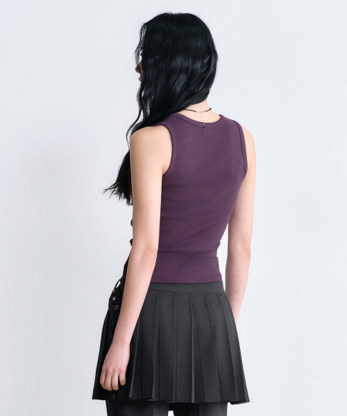 MUSINSA STANDARD WOMAN（ムシンサスタンダードウーマン）の「ウィメンズスcoopネックタンクトップ[プラム]（Tシャツ/カットソー・レディース・その他・X-SMALL/SMALL/MEDIUM/LARGE）」の3枚目の写真