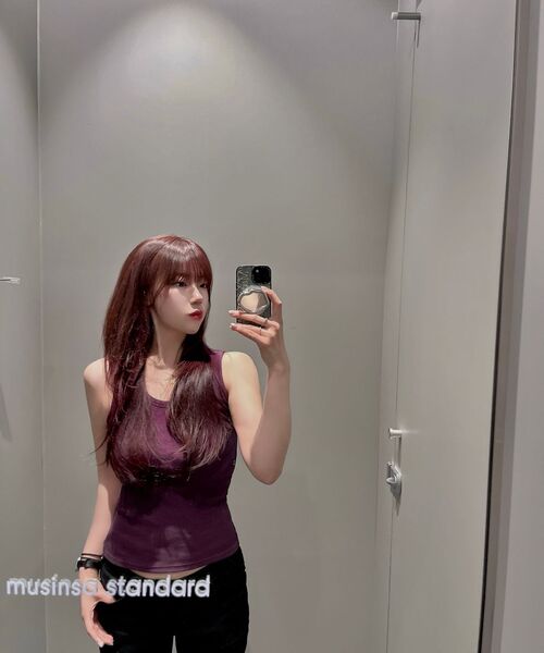 MUSINSA STANDARD WOMAN（ムシンサスタンダードウーマン）の「ウィメンズスcoopネックタンクトップ[プラム]（Tシャツ/カットソー・レディース・その他・X-SMALL/SMALL/MEDIUM/LARGE）」の7枚目の写真