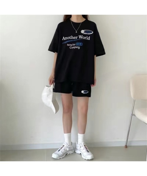 CHEER(チアー)の「RacingプリントTシャツ×ショートパンツSET(セットアップ・レディース・ライトグレー/ブラック/グレー・M)」の4枚目の写真